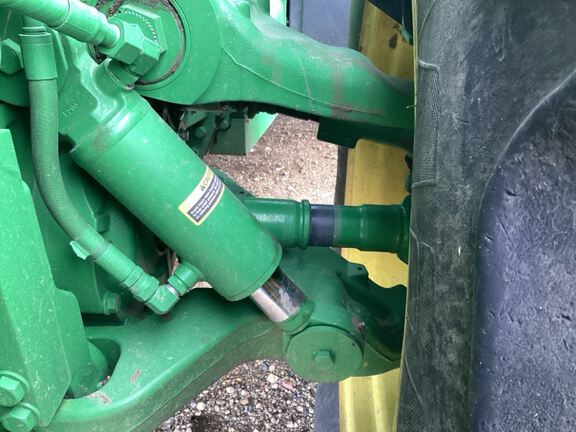 2022 John Deere 8R 370 Tractor