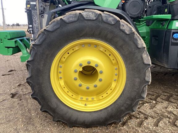 2022 John Deere 8R 370 Tractor