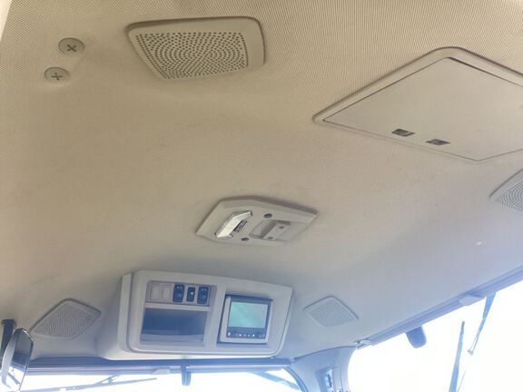 2022 John Deere 8R 370 Tractor