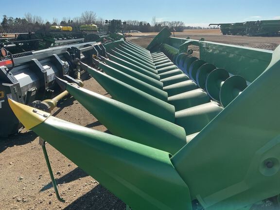 2022 John Deere C16R Header Corn Head