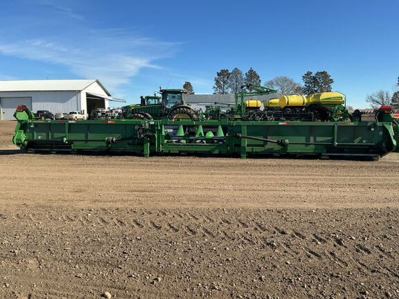 2022 John Deere C16R Header Corn Head