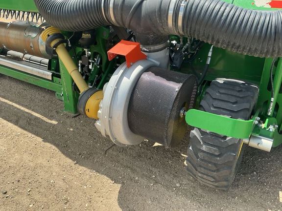 2022 John Deere HD50F Header Combine