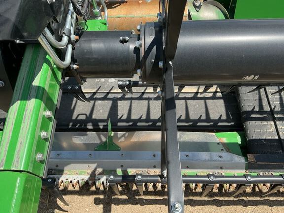 2022 John Deere HD50F Header Combine