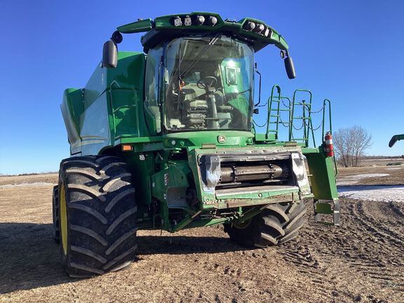 2023 John Deere S770 Combine