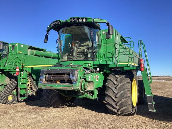 2023 John Deere S770 Combine
