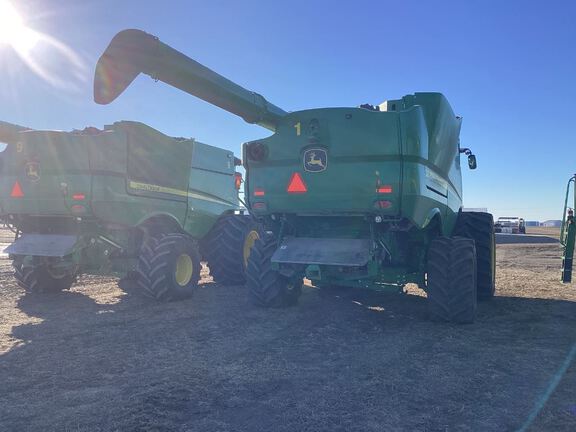 2023 John Deere S770 Combine