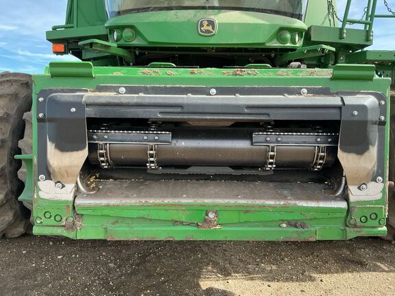 2023 John Deere S780 Combine