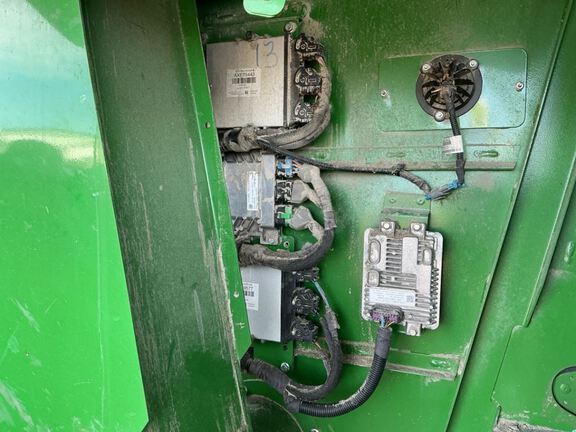 2023 John Deere S780 Combine