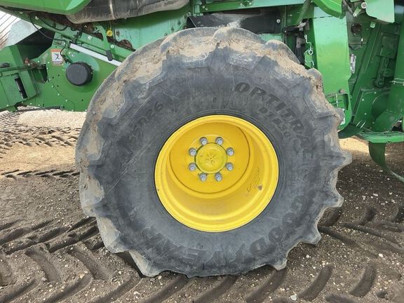 2023 John Deere S780 Combine