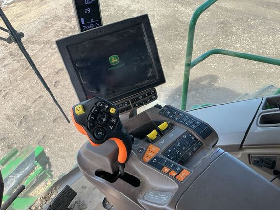 2023 John Deere S780 Combine