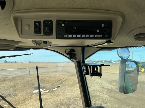 2023 John Deere S780 Combine