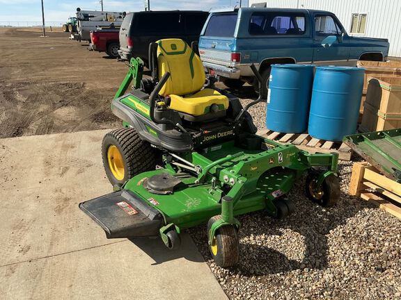 2025 John Deere Z960M Mower/Zero Turn