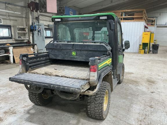 2023 John Deere XUV835R ATV
