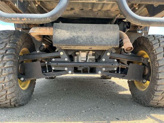 2023 John Deere XUV835R ATV