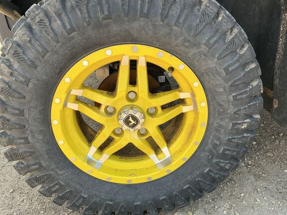 2023 John Deere XUV835R ATV