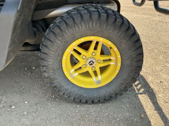 2023 John Deere XUV835R ATV