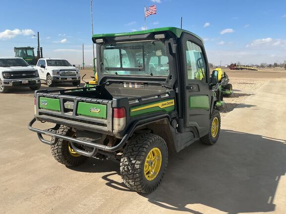 2022 John Deere XUV835R ATV