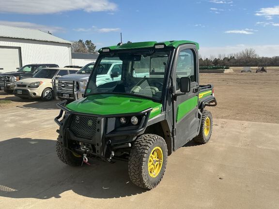 2022 John Deere XUV835R ATV