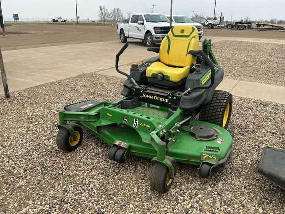 2025 John Deere Z960M Mower/Zero Turn