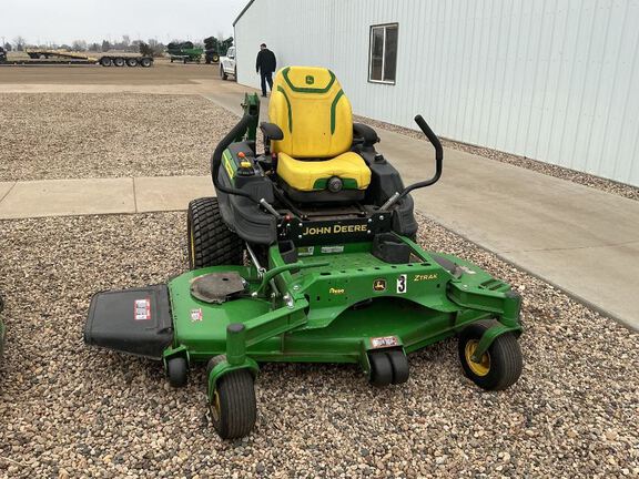 2025 John Deere Z960M Mower/Zero Turn