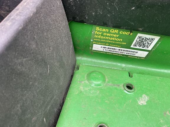 2025 John Deere Z960M Mower/Zero Turn