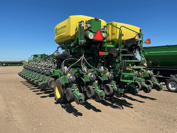 2021 John Deere DB60 Planter