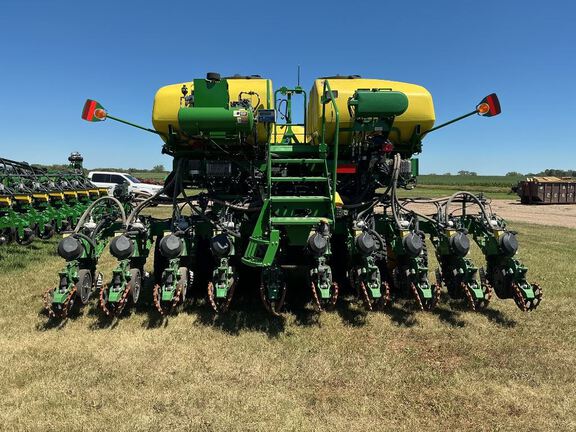 2021 John Deere DB66 Planter