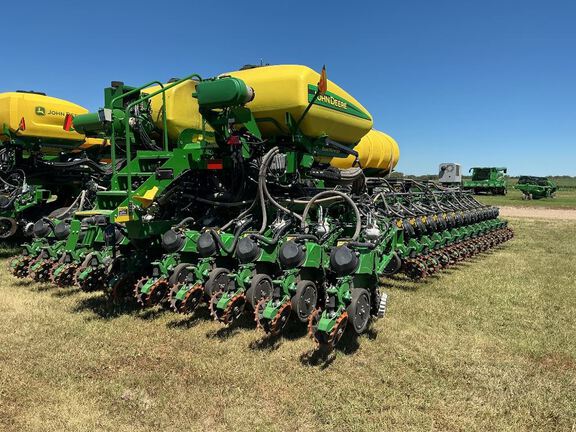 2021 John Deere DB66 Planter