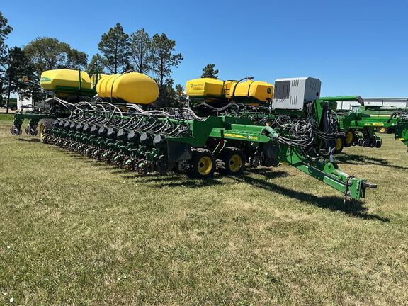 2021 John Deere DB66 Planter