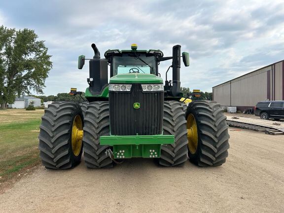 2022 John Deere 9R 590 Tractor 4WD