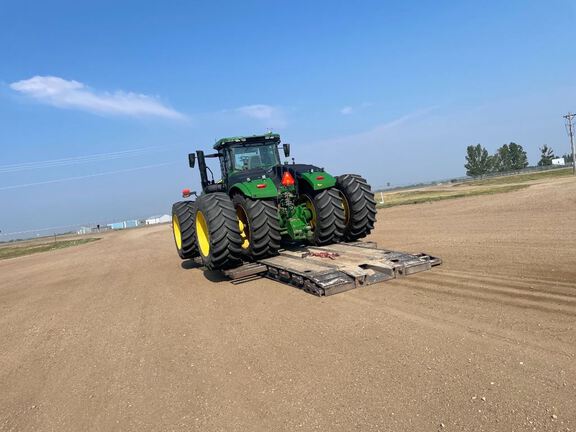2022 John Deere 9R 590 Tractor 4WD