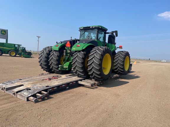 2022 John Deere 9R 590 Tractor 4WD