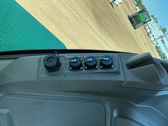 2022 John Deere 9R 590 Tractor 4WD