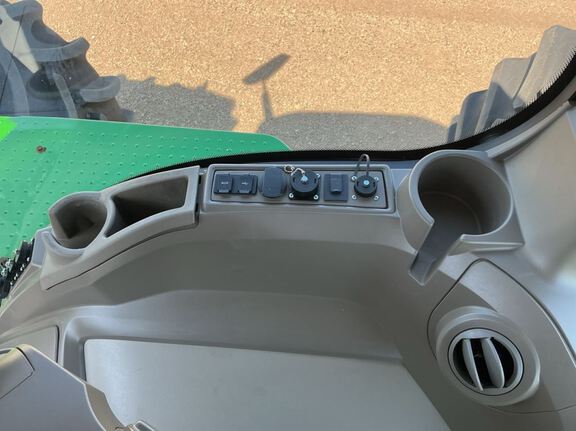 2022 John Deere 9R 590 Tractor 4WD