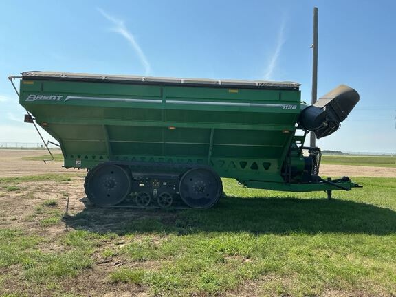 2014 Brent 1196 Grain Cart