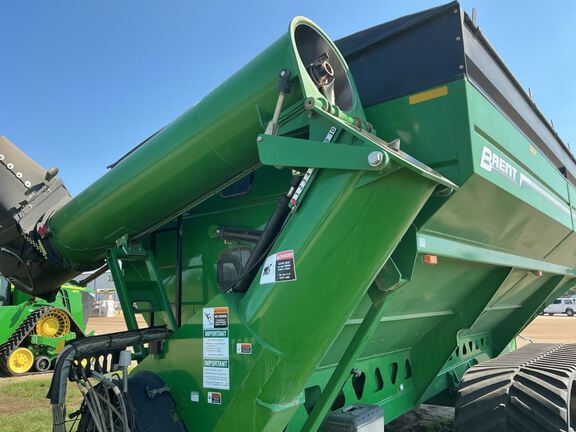 2014 Brent 1196 Grain Cart