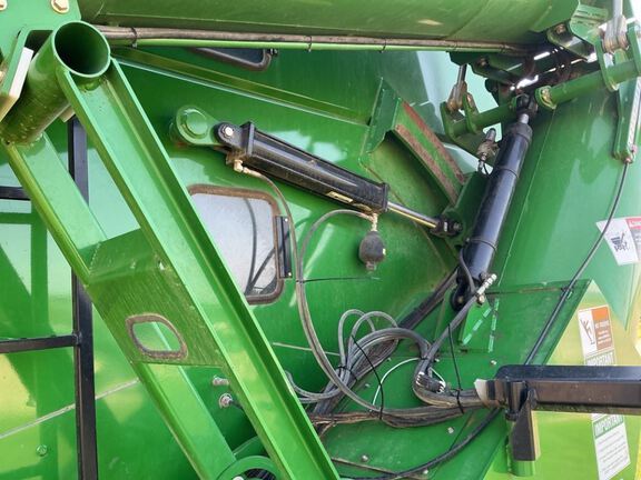 2014 Brent 1196 Grain Cart
