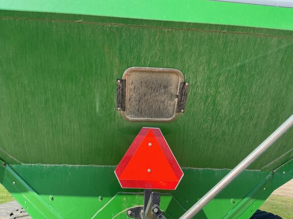 2014 Brent 1196 Grain Cart