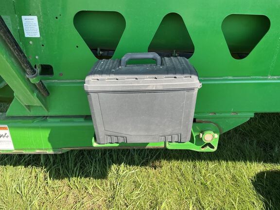 2014 Brent 1196 Grain Cart