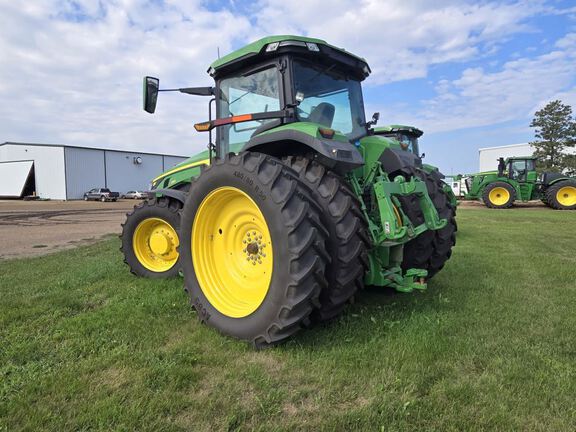 2025 John Deere 8R 250 Tractor