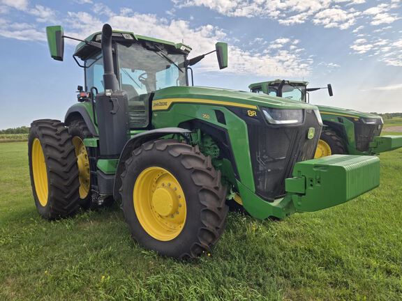 2025 John Deere 8R 250 Tractor