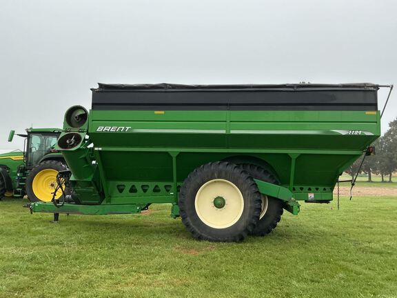 2008 Brent 1194 Grain Cart
