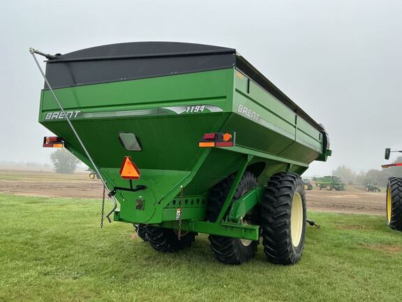 2008 Brent 1194 Grain Cart