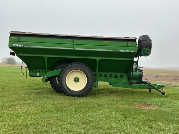 2008 Brent 1194 Grain Cart