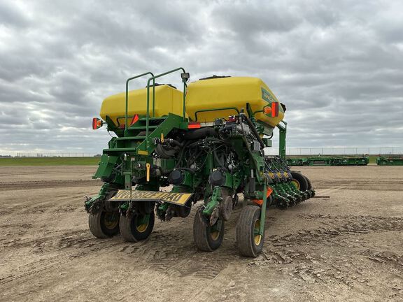 2008 John Deere 1770NT Planter