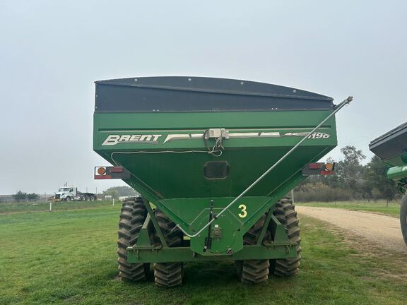 2016 Brent 1196 Grain Cart