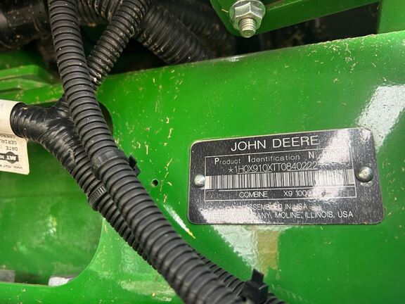 2026 John Deere X9 1000 Combine