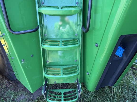 2023 John Deere 9R 540 Tractor 4WD