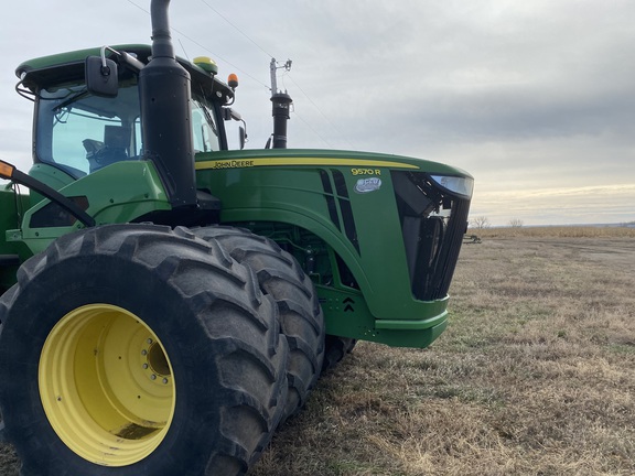 2015 John Deere 9570R Tractor 4WD