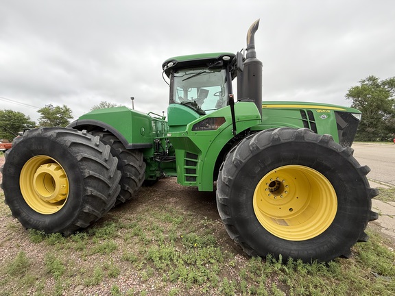 2015 John Deere 9570R Tractor 4WD